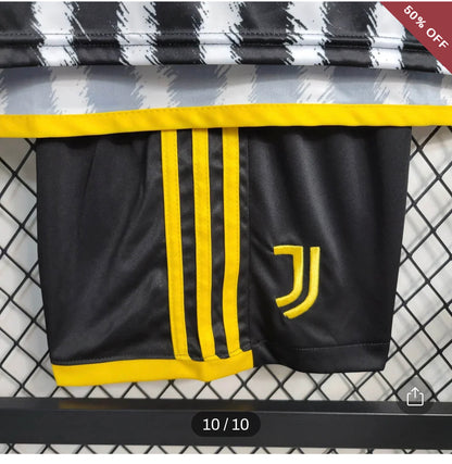 2023/2024 Kids Size Juventus Home Soccer Jersey & Shorts